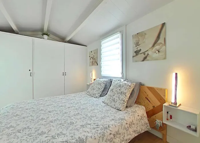 Br040-324 3 Pieces 6 Couchages Sur